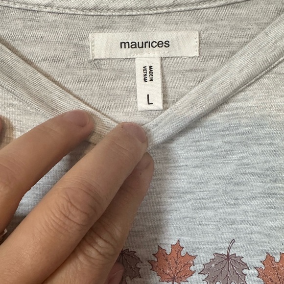 Set of 2 Maurice’s Fall Tees - Picture 3 of 6